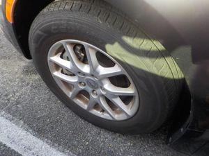 CHRYSLER PACIFICA TOURING L - 8