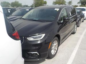 CHRYSLER PACIFICA TOURING L - 1