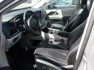 CHRYSLER PACIFICA LIMITED - 3