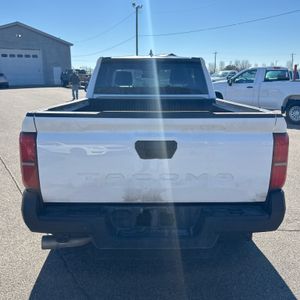 TOYOTA TACOMA SR - 4