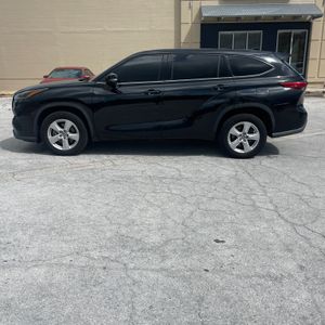 صورة 2 لـ 2021 Toyota HIGHLANDER LE