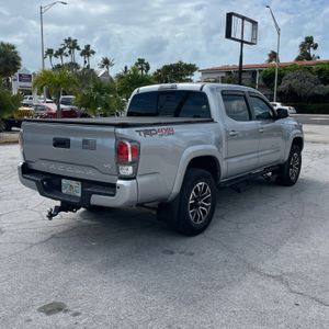 Toyota Tacoma TRD Sport - 5