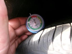 KIA CARNIVAL LXS - 10