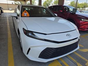 2025 Toyota CAMRY SE thumbnail 15