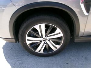 2025 Mitsubishi OUTLANDER SPORT SE — фото 9