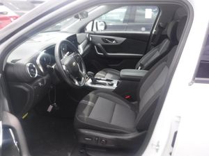 صورة 3 لـ 2025 Chevrolet BLAZER LT
