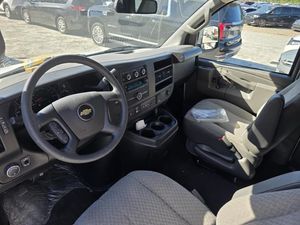 CHEVROLET EXPRESS - 4