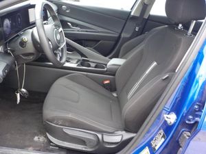 HYUNDAI ELANTRA SEL CONVENIENCE - 3
