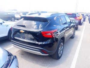 CHEVROLET TRAX - 2