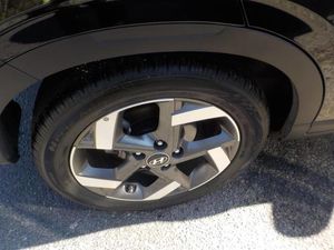 HYUNDAI VENUE SEL - 8