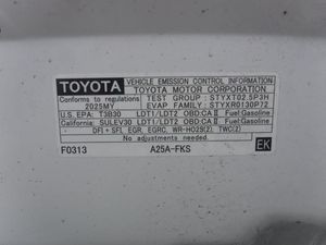 صورة مصغرة 18 لـ 2025 Toyota RAV4 LE