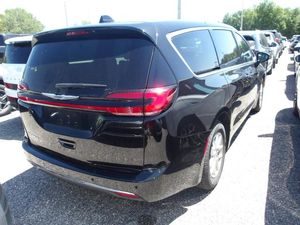 CHRYSLER PACIFICA SELECT - 2