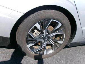 HYUNDAI SONATA SEL - 9