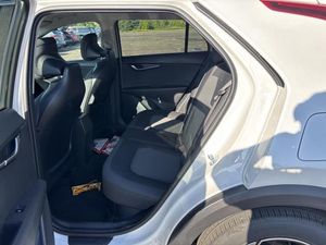صورة 14 لـ 2025 KIA NIRO LX