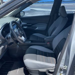 2023 Nissan KICKS SR — миниатюра 24