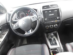 2025 Mitsubishi OUTLANDER SPORT SE 照片 4