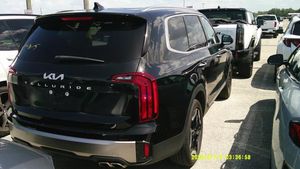 2025 KIA TELLURIDE S photo 2