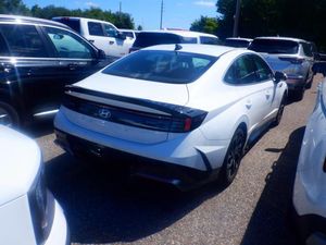 HYUNDAI SONATA SEL - 2