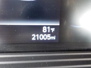 HYUNDAI VENUE SEL - 5