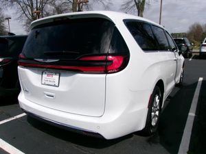 CHRYSLER PACIFICA SELECT - 2