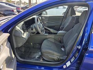 HYUNDAI ELANTRA SEL CONVENIENCE - 3