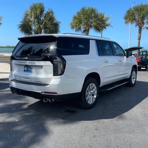 CHEVROLET SUBURBAN PREMIER - 5