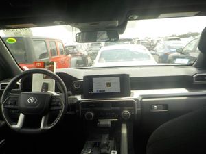 2025 Toyota 4RUNNER SR5 照片 4