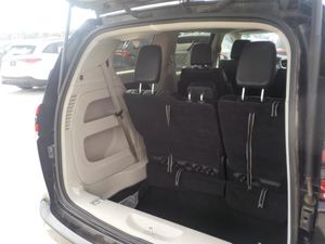 CHRYSLER PACIFICA TOURING L - 6