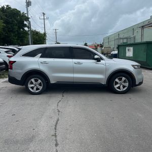 2021 KIA SORENTO LX photo 6