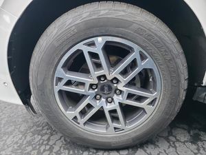 FORD EXPEDITION ACTIVE - 9