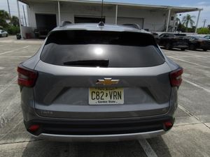 2025 Chevrolet TRAX LT thumbnail 22