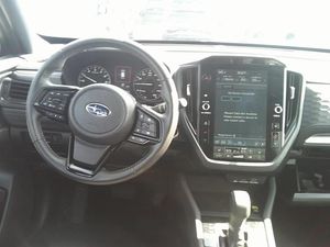 2025 Subaru FORESTER PREMIUM — фото 4