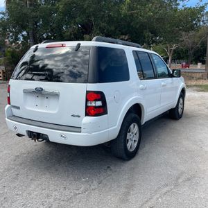 Ford Explorer XLT - 5