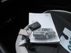صورة 18 لـ 2025 Volkswagen TAOS SE