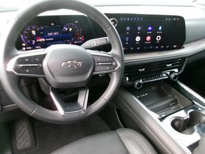 CHEVROLET SUBURBAN Z71 - 4