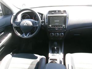 صورة 4 لـ 2025 Mitsubishi OUTLANDER SPORT SE