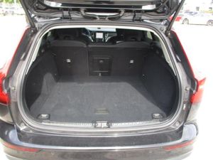 صورة 6 لـ 2025 Volvo V60 CROSS COUNTRY PLUS