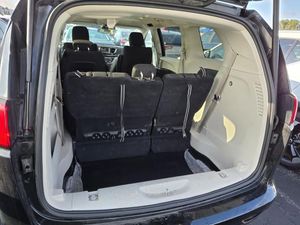 CHRYSLER VOYAGER LX - 6