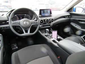 صورة 4 لـ 2025 Nissan SENTRA SV