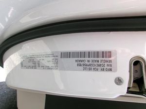 CHRYSLER VOYAGER LX - 7