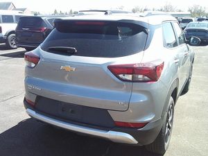 CHEVROLET TRAILBLAZER - 2