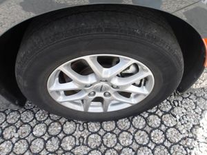 CHRYSLER PACIFICA TOURING L - 8