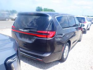 CHRYSLER PACIFICA TOURING L - 2