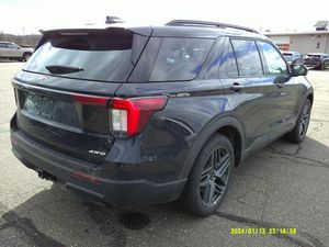 FORD EXPLORER ST-LINE - 2