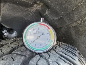 CHEVROLET SUBURBAN - 10