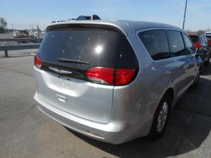 CHRYSLER VOYAGER LX - 2