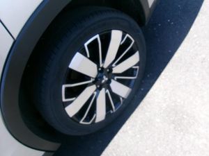 2025 Mitsubishi OUTLANDER SE — фото 8