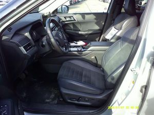 MITSUBISHI OUTLANDER SE - 3