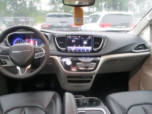 صورة 4 لـ 2024 Chrysler PACIFICA TOURING L