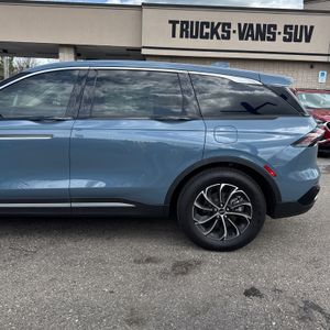 LINCOLN NAUTILUS PREMIERE - 6